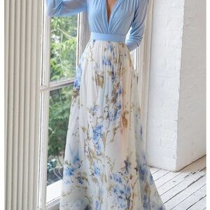 Elegant Refeu Blue and White Floral Maxi Dress